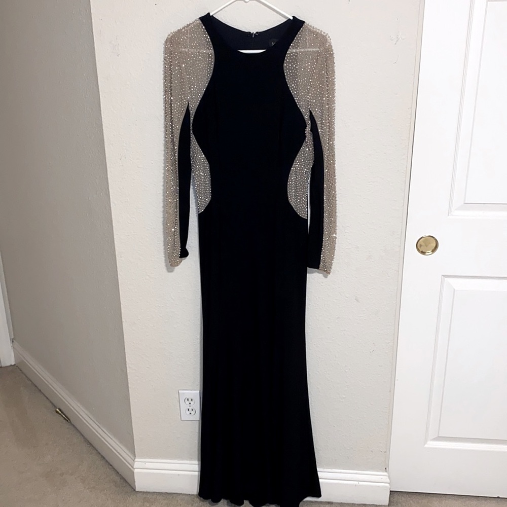 EVENING GOWN😍
